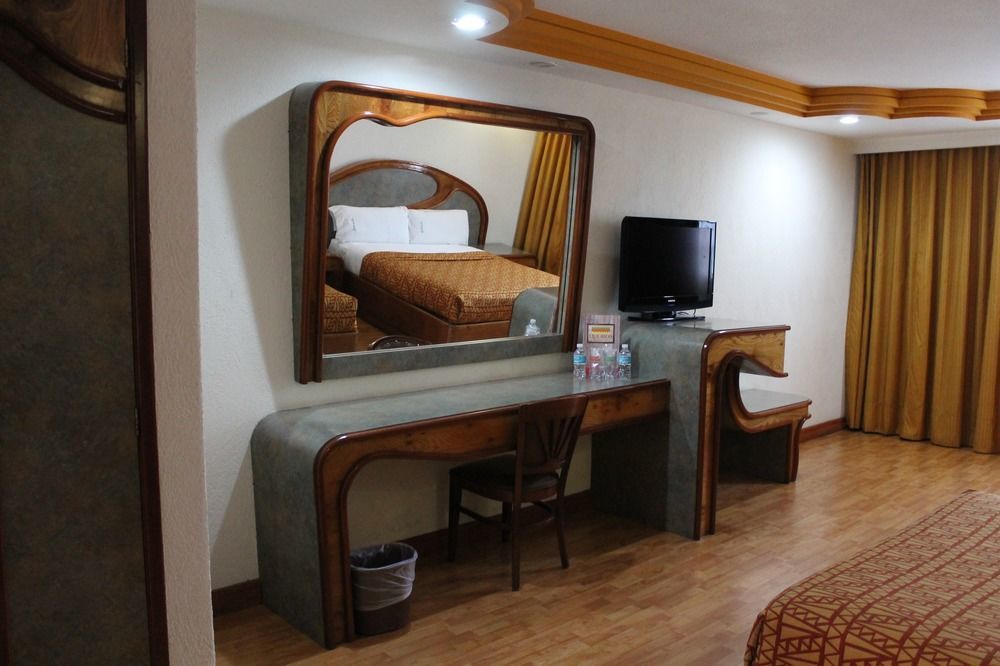 Hotel Mx Congreso เม็กซิโกซิตี้ ภายนอก รูปภาพ